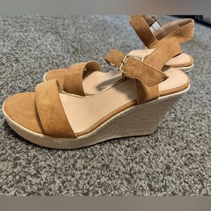 NEW Vicki Vicki Brown Suede Wedge Sandals